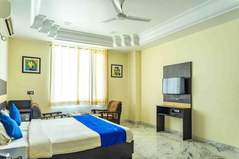 Shivani Hotel